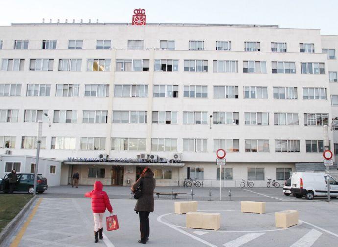 Auxilian a una embarazada que iba a dar a luz en la calle en el barrio de la Rochapea